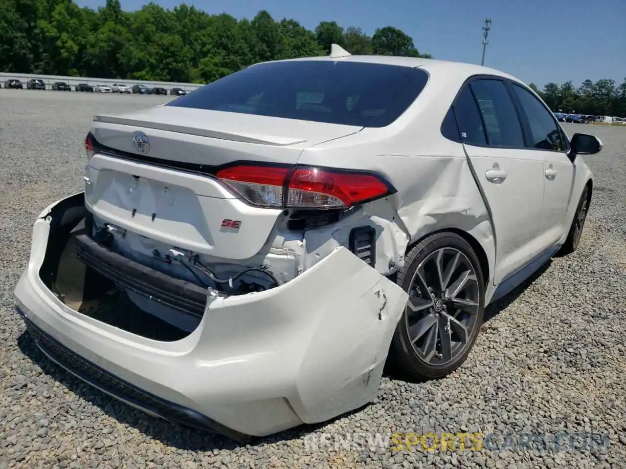 4 Photograph of a damaged car 5YFP4RCE4LP042082 TOYOTA COROLLA 2020