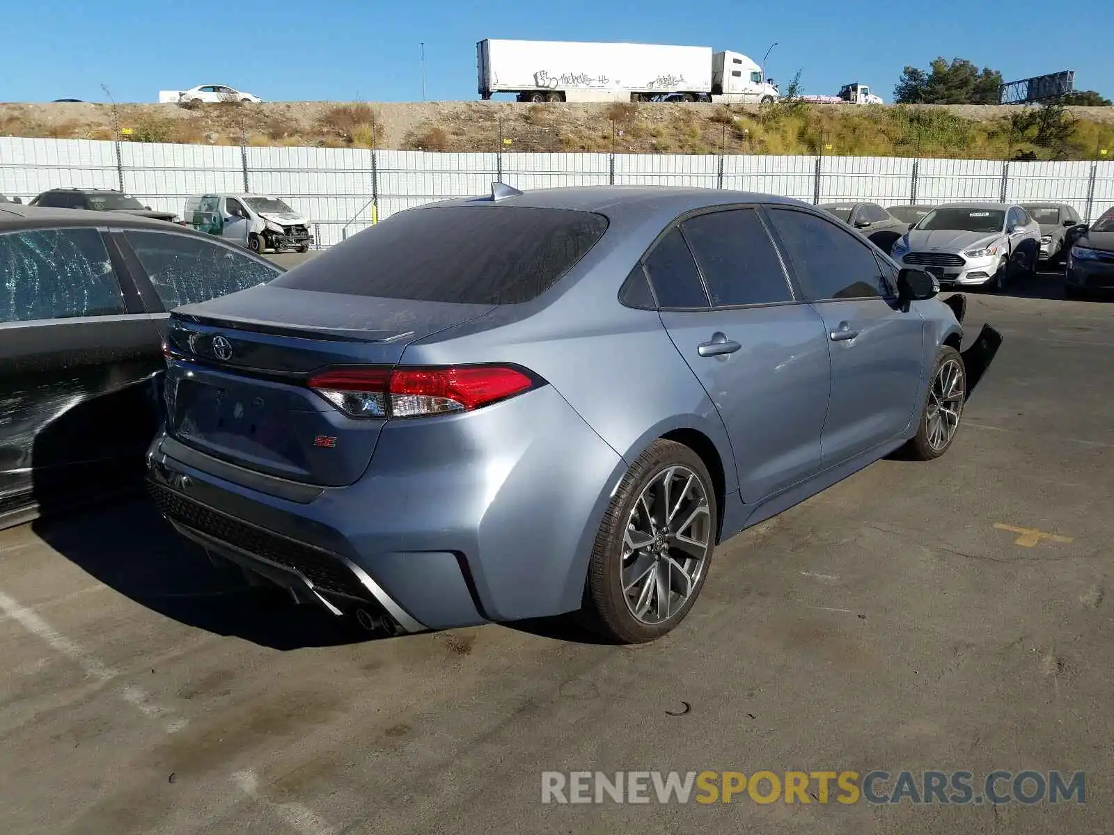 4 Photograph of a damaged car 5YFP4RCE4LP047346 TOYOTA COROLLA 2020