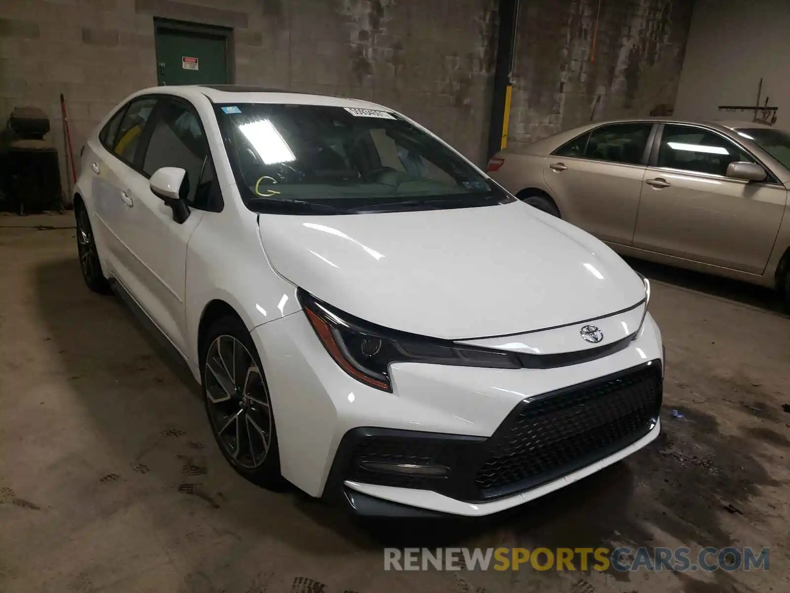 1 Photograph of a damaged car 5YFP4RCE5LP009544 TOYOTA COROLLA 2020