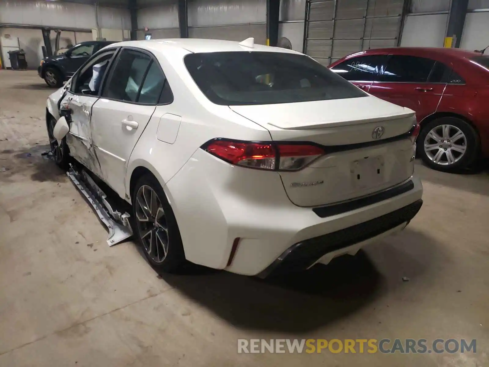 3 Photograph of a damaged car 5YFP4RCE5LP009544 TOYOTA COROLLA 2020