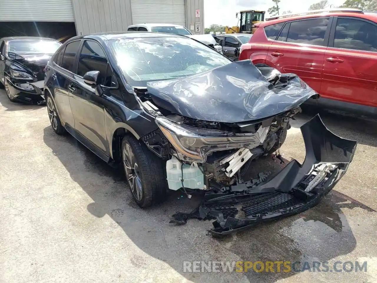 1 Photograph of a damaged car 5YFP4RCE5LP016154 TOYOTA COROLLA 2020