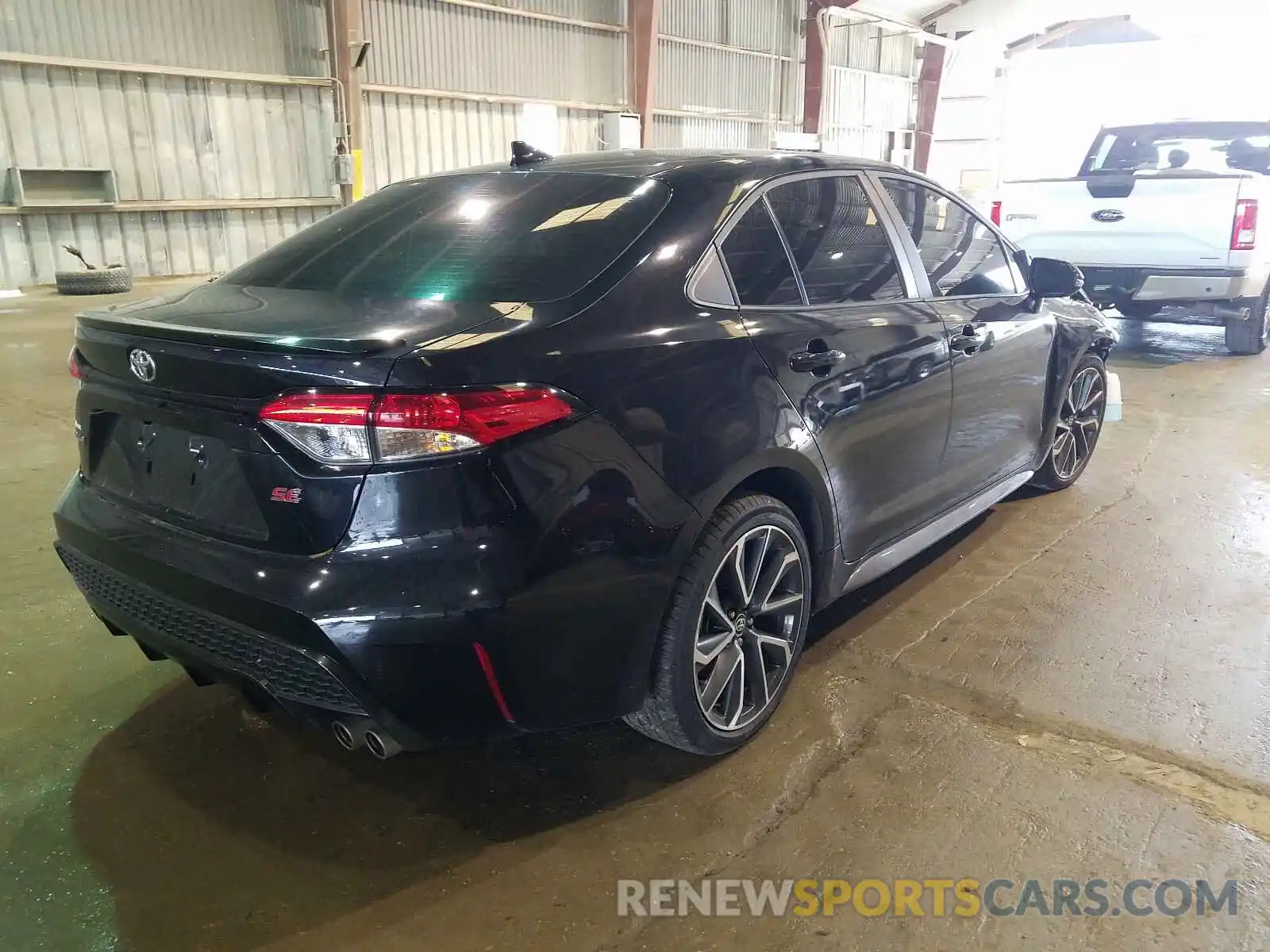 4 Photograph of a damaged car 5YFP4RCE5LP038199 TOYOTA COROLLA 2020