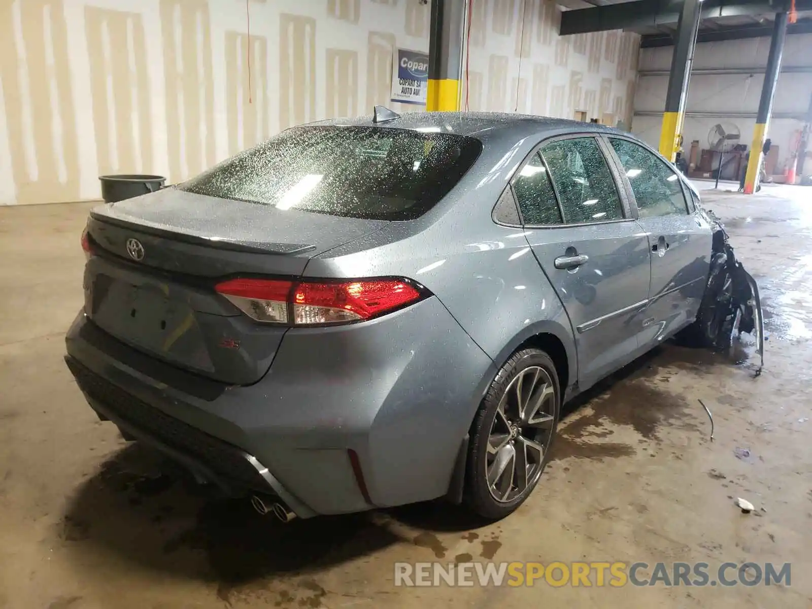 4 Photograph of a damaged car 5YFP4RCE5LP043838 TOYOTA COROLLA 2020