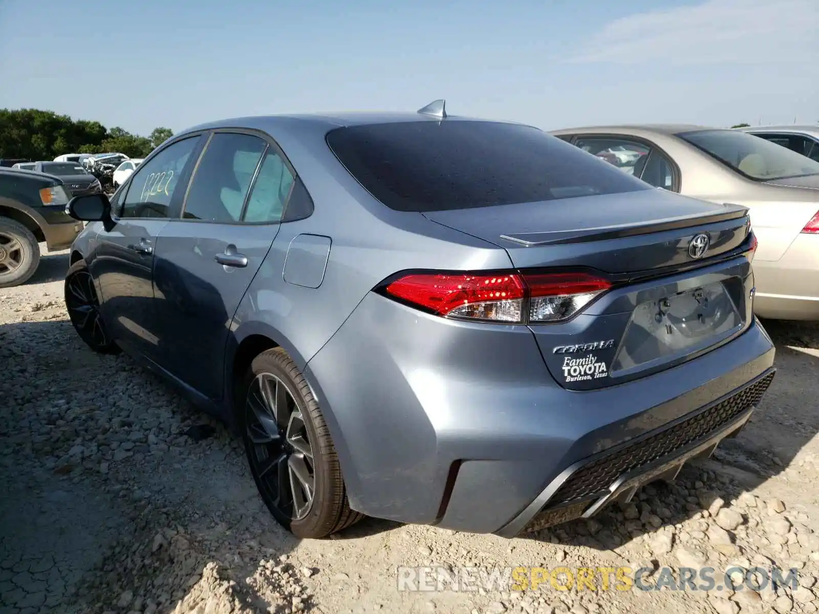 3 Photograph of a damaged car 5YFP4RCE6LP011660 TOYOTA COROLLA 2020