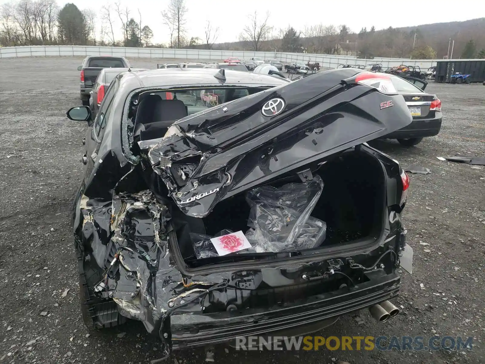 9 Photograph of a damaged car 5YFP4RCE6LP022965 TOYOTA COROLLA 2020