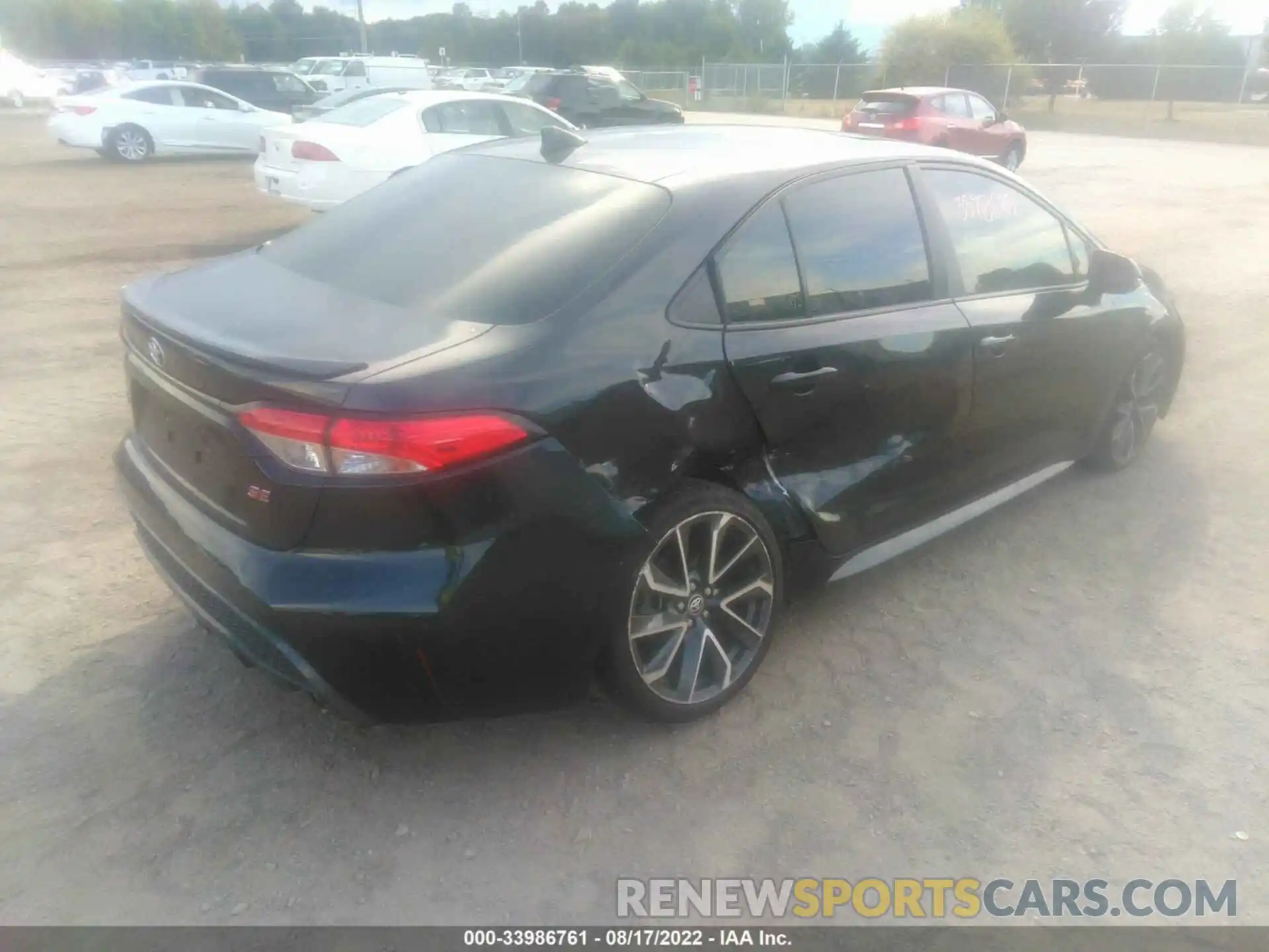 4 Photograph of a damaged car 5YFP4RCE6LP028524 TOYOTA COROLLA 2020