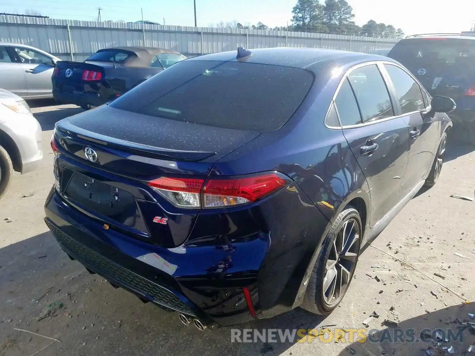 4 Photograph of a damaged car 5YFP4RCE6LP028653 TOYOTA COROLLA 2020