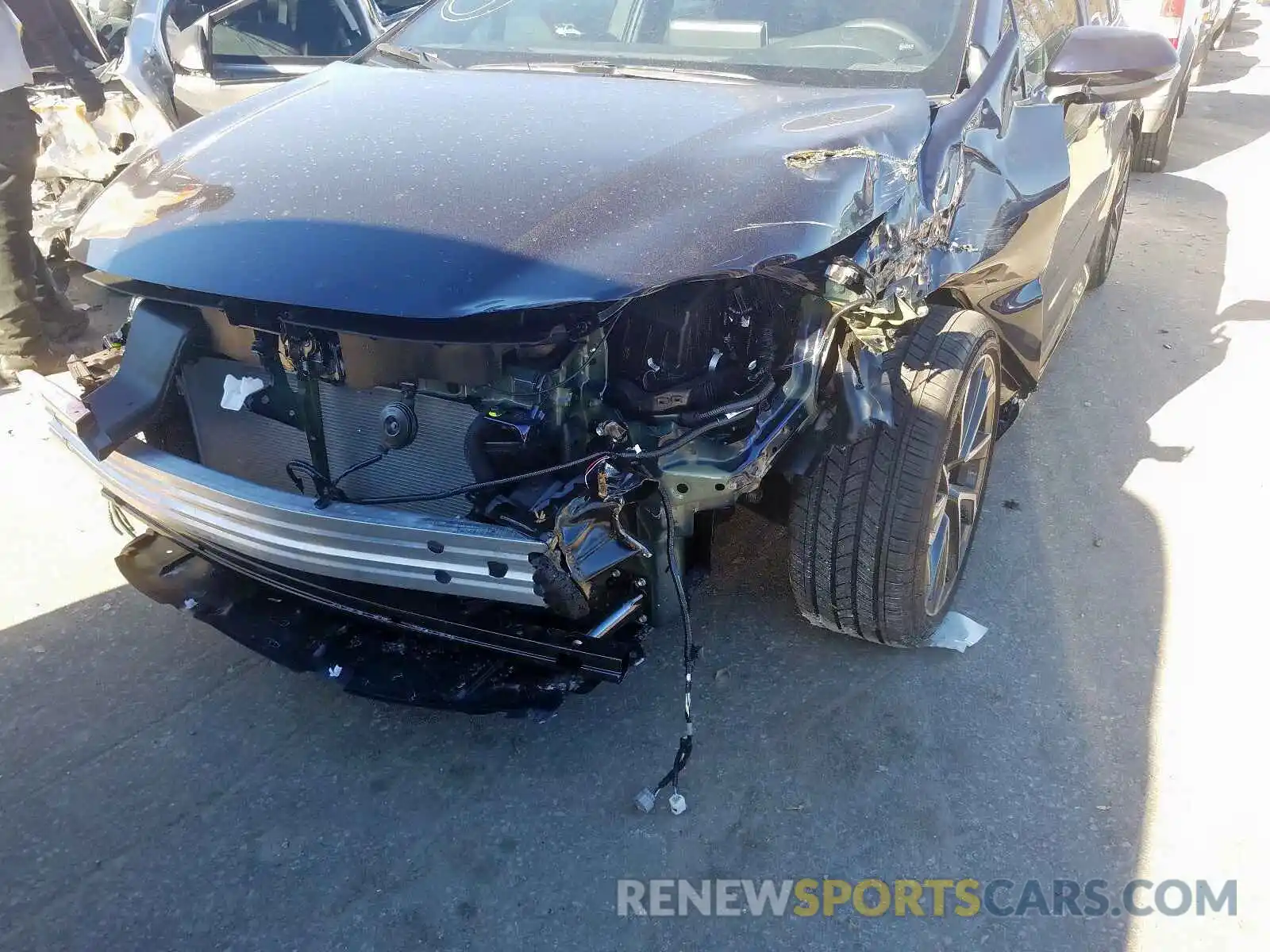 9 Photograph of a damaged car 5YFP4RCE6LP028653 TOYOTA COROLLA 2020