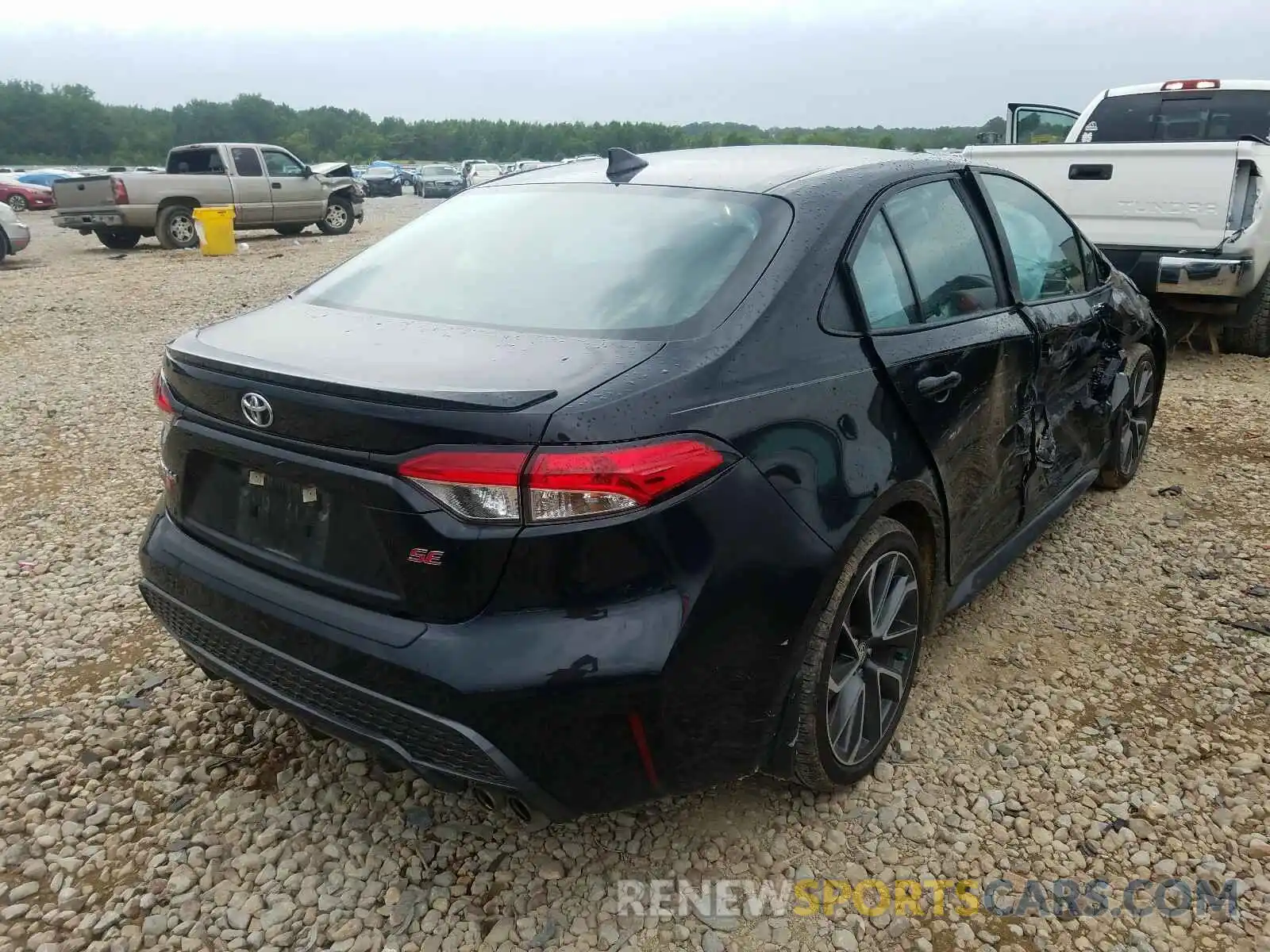 4 Photograph of a damaged car 5YFP4RCE6LP029110 TOYOTA COROLLA 2020