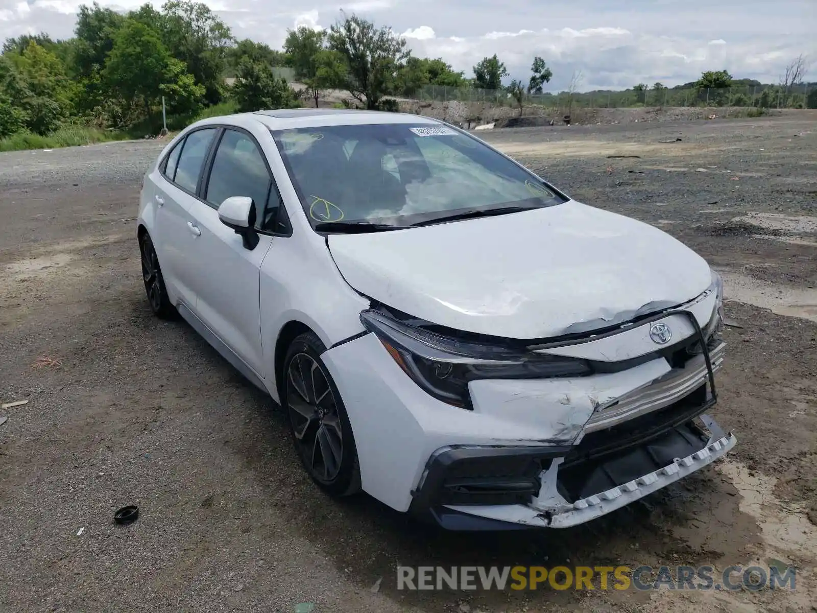 1 Photograph of a damaged car 5YFP4RCE7LP011585 TOYOTA COROLLA 2020