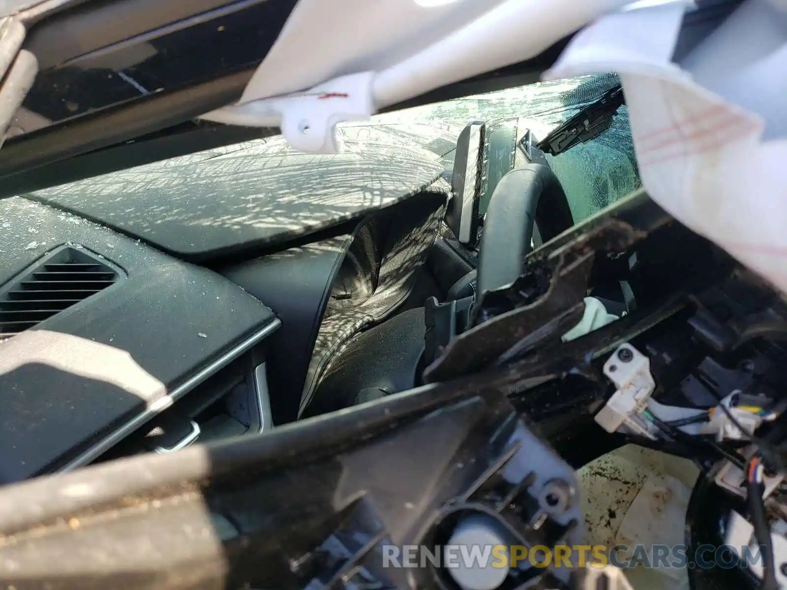 8 Photograph of a damaged car 5YFP4RCE7LP014549 TOYOTA COROLLA 2020