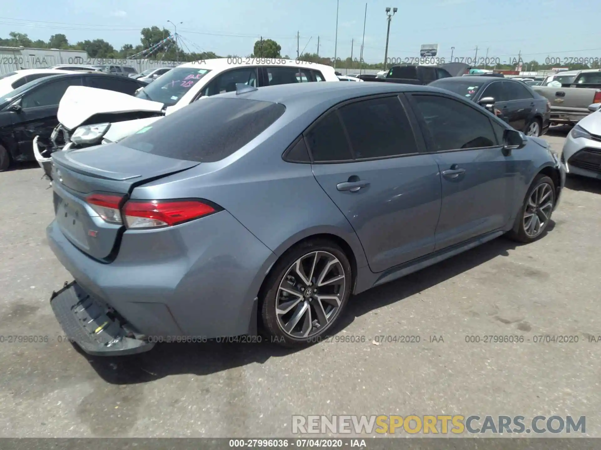 4 Photograph of a damaged car 5YFP4RCE7LP027365 TOYOTA COROLLA 2020