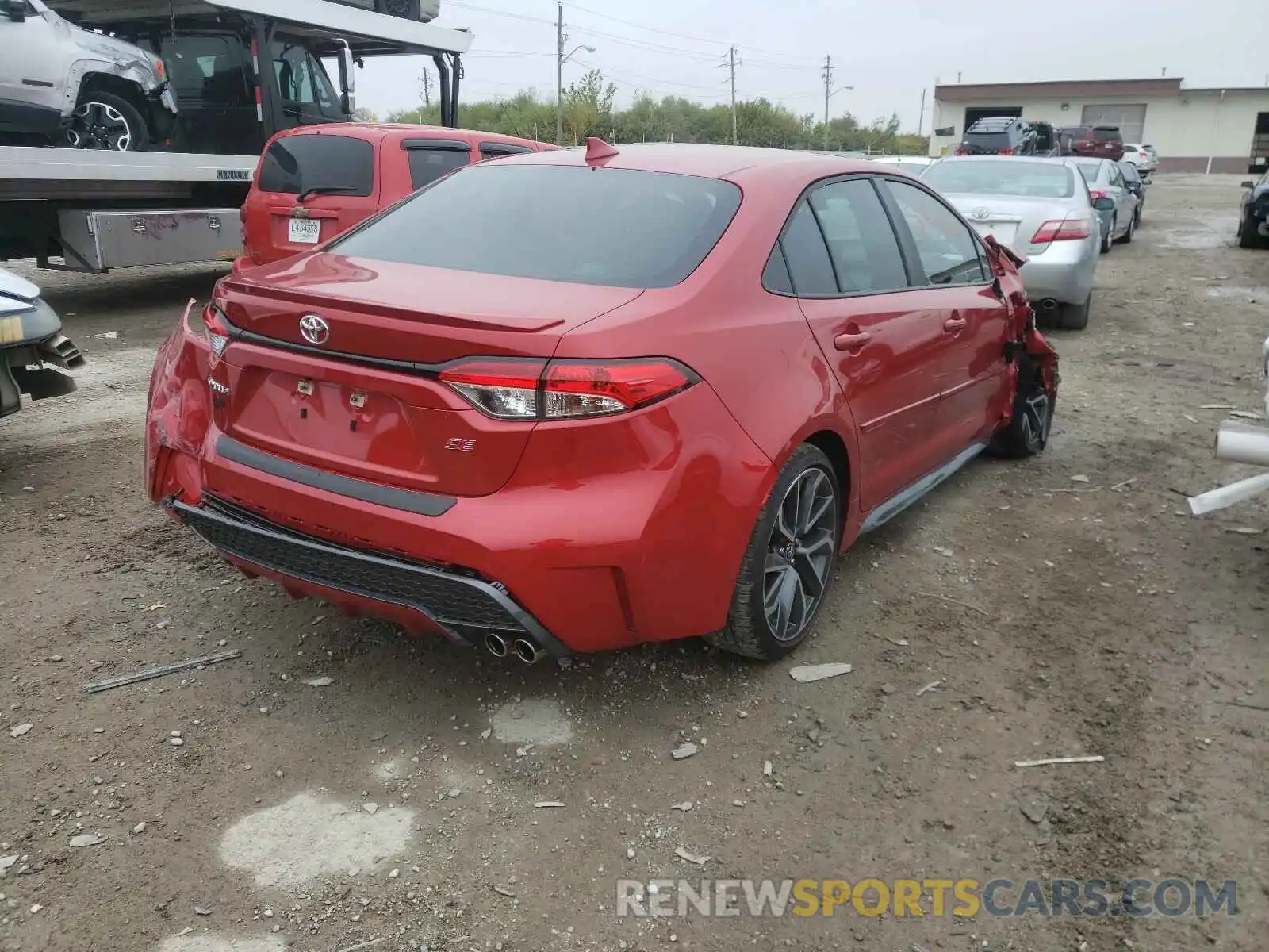 4 Photograph of a damaged car 5YFP4RCE7LP032159 TOYOTA COROLLA 2020