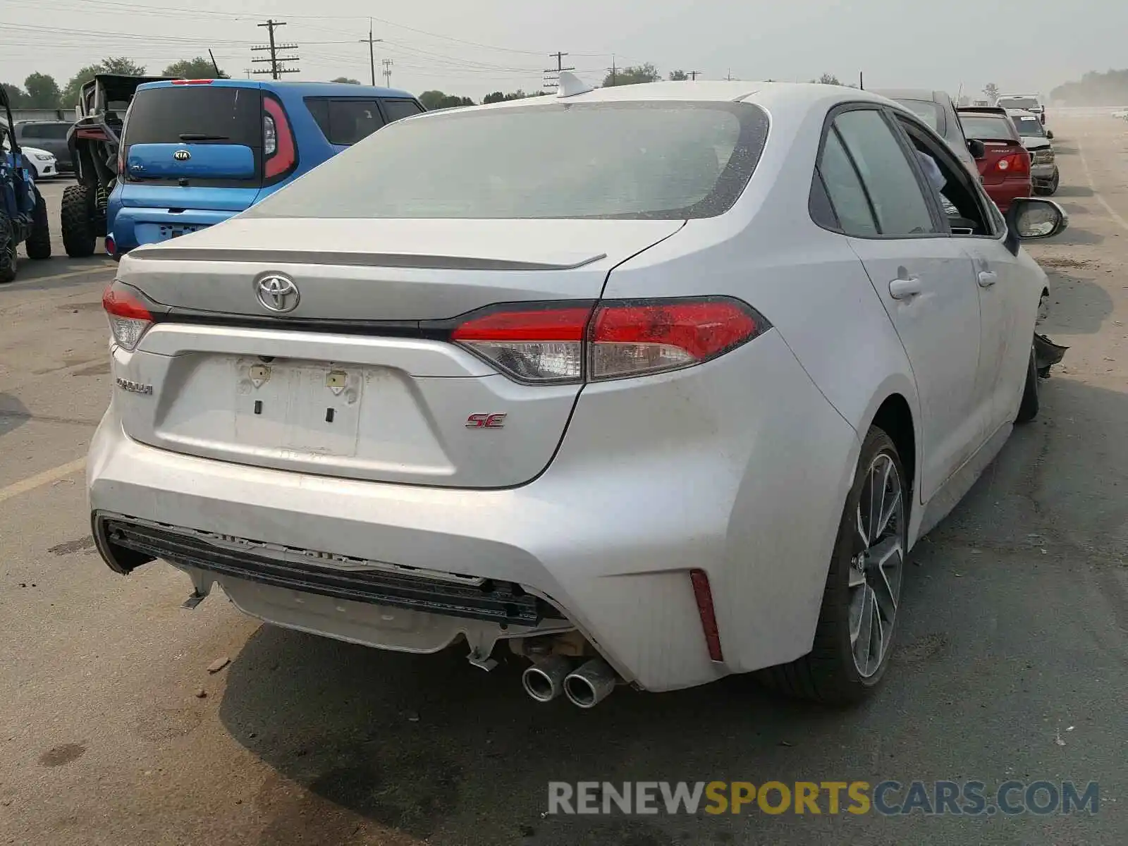 4 Photograph of a damaged car 5YFP4RCE7LP039340 TOYOTA COROLLA 2020