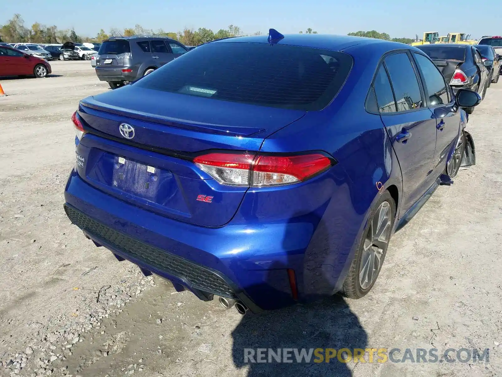 4 Photograph of a damaged car 5YFP4RCE7LP049186 TOYOTA COROLLA 2020