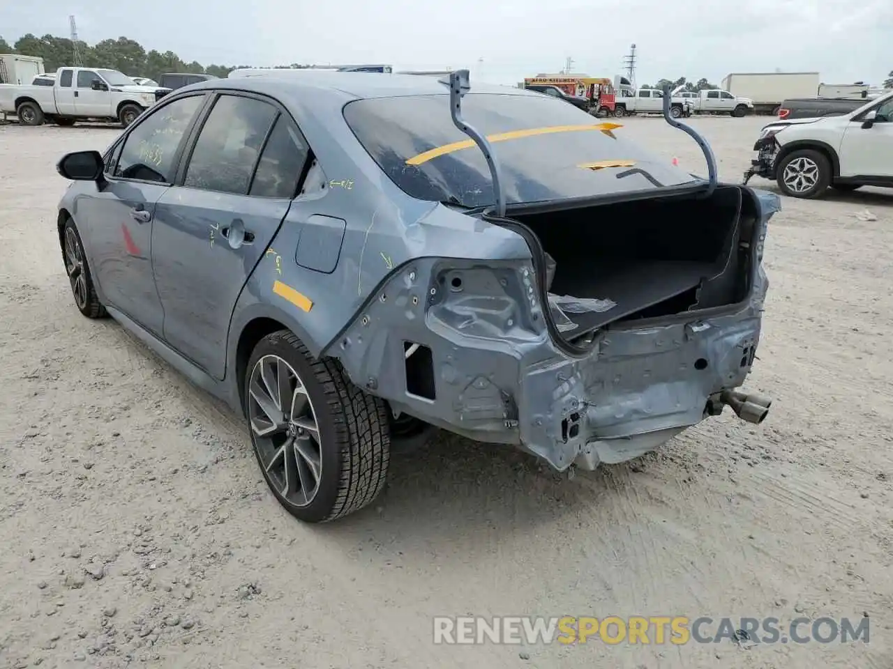 3 Photograph of a damaged car 5YFP4RCE7LP050158 TOYOTA COROLLA 2020