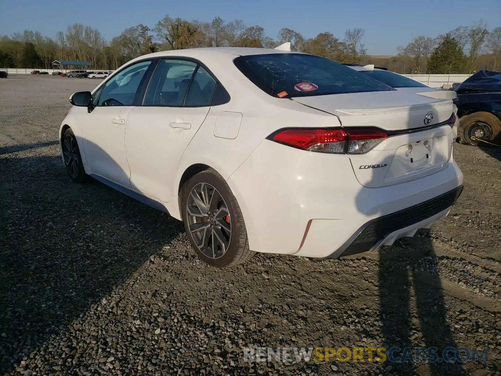 2 Photograph of a damaged car 5YFP4RCE8LP024555 TOYOTA COROLLA 2020