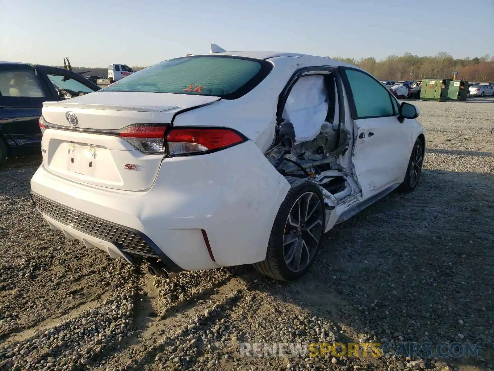 3 Фотография поврежденного автомобиля 5YFP4RCE8LP024555 TOYOTA COROLLA 2020