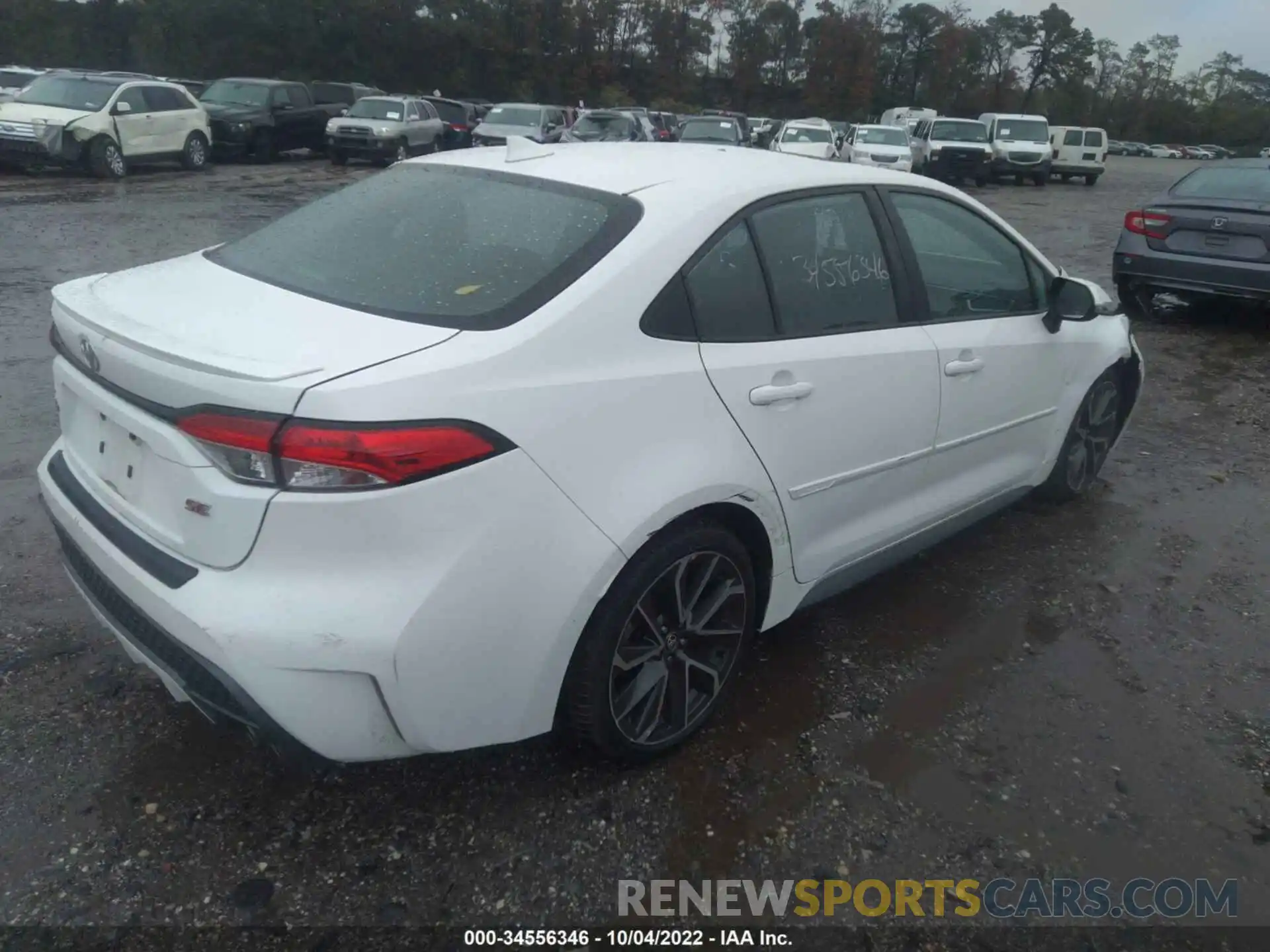 4 Photograph of a damaged car 5YFP4RCE8LP028086 TOYOTA COROLLA 2020