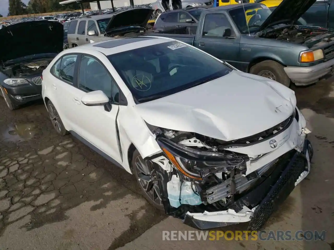 1 Photograph of a damaged car 5YFP4RCE8LP034471 TOYOTA COROLLA 2020