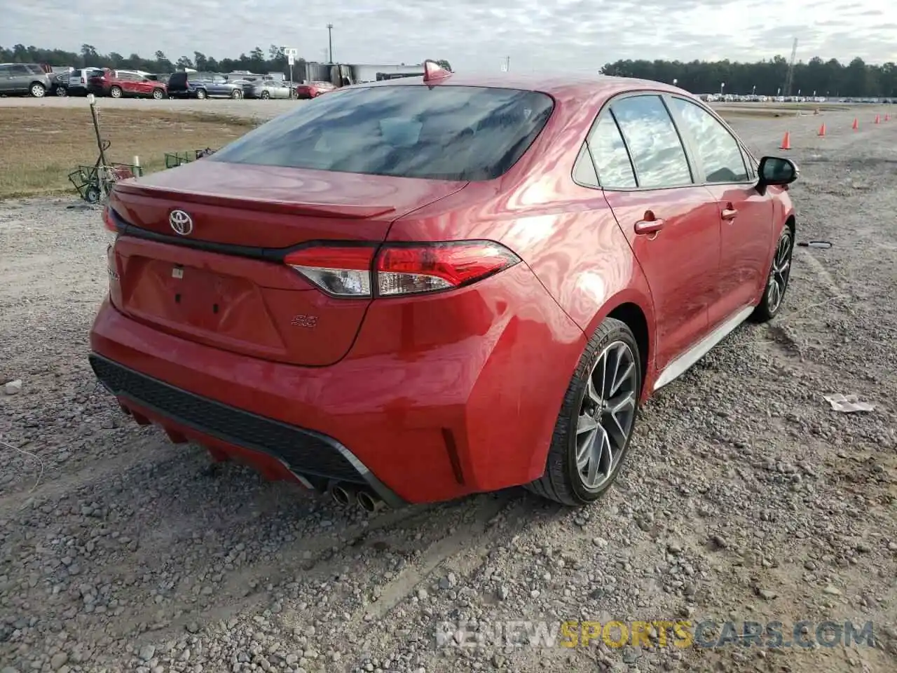 4 Photograph of a damaged car 5YFP4RCE8LP034602 TOYOTA COROLLA 2020