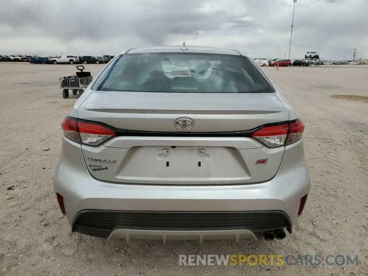 6 Photograph of a damaged car 5YFP4RCE9LP011863 TOYOTA COROLLA 2020