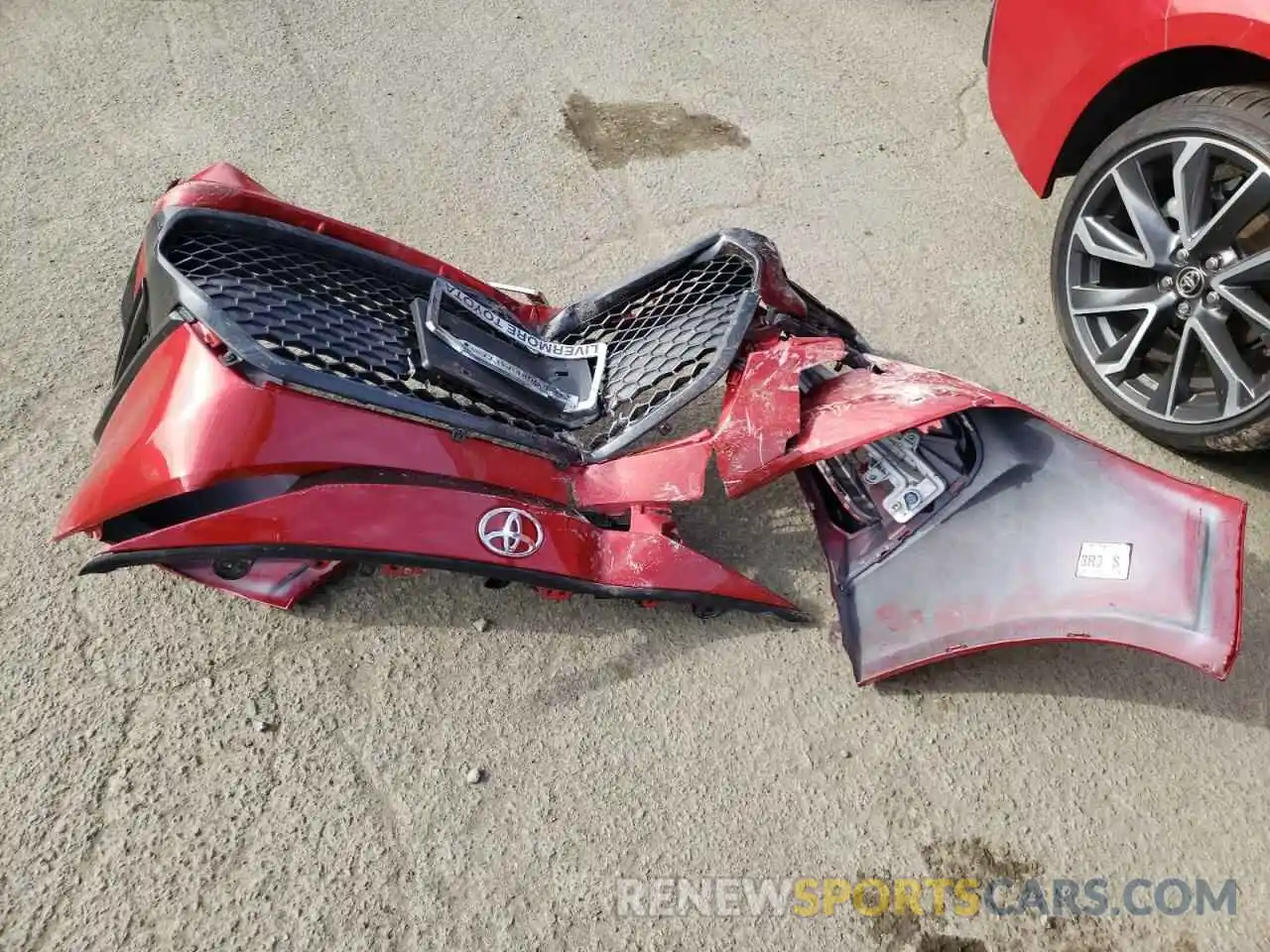 9 Photograph of a damaged car 5YFP4RCE9LP011992 TOYOTA COROLLA 2020