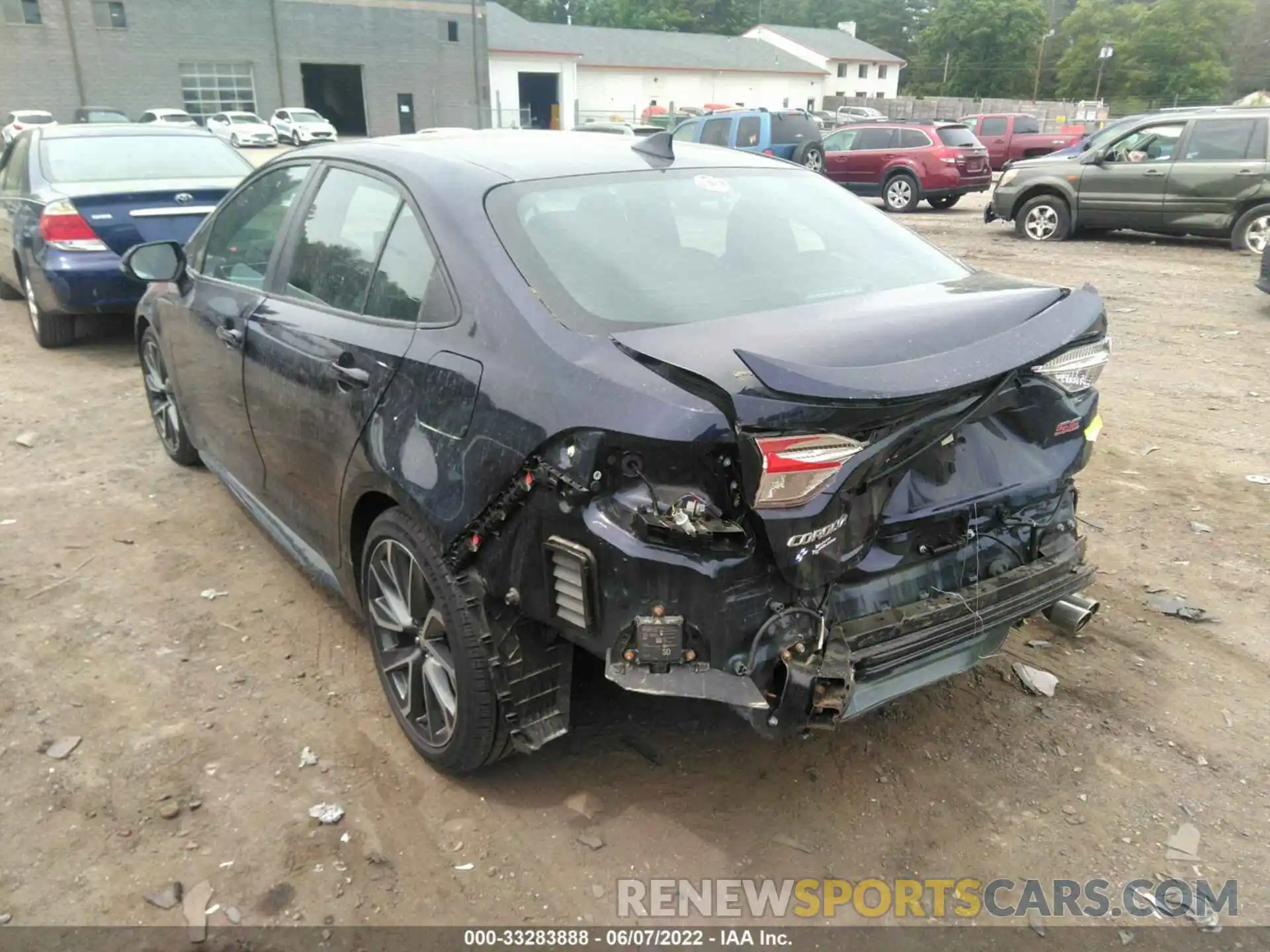 3 Photograph of a damaged car 5YFP4RCE9LP015105 TOYOTA COROLLA 2020