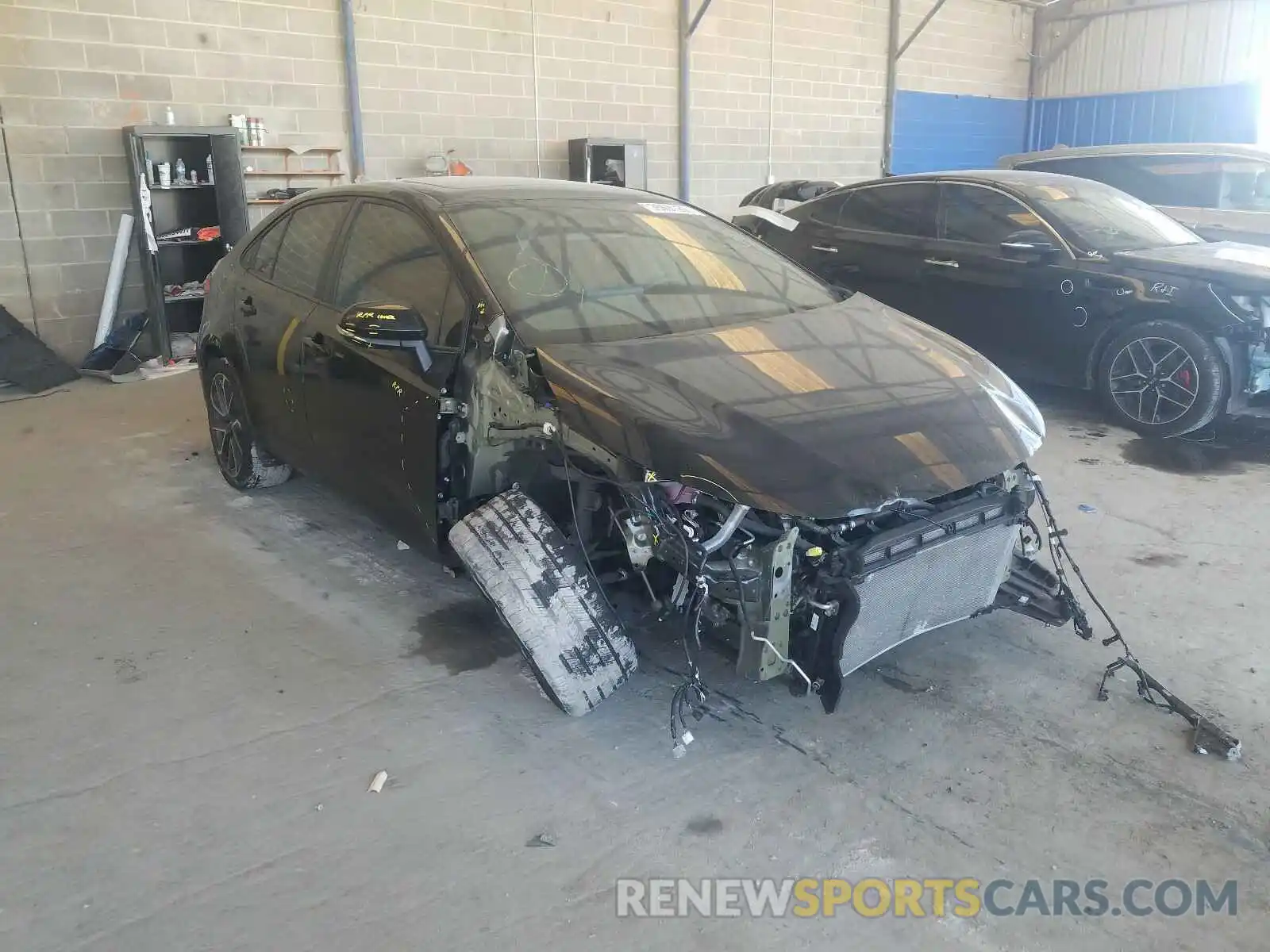 1 Photograph of a damaged car 5YFP4RCE9LP017565 TOYOTA COROLLA 2020