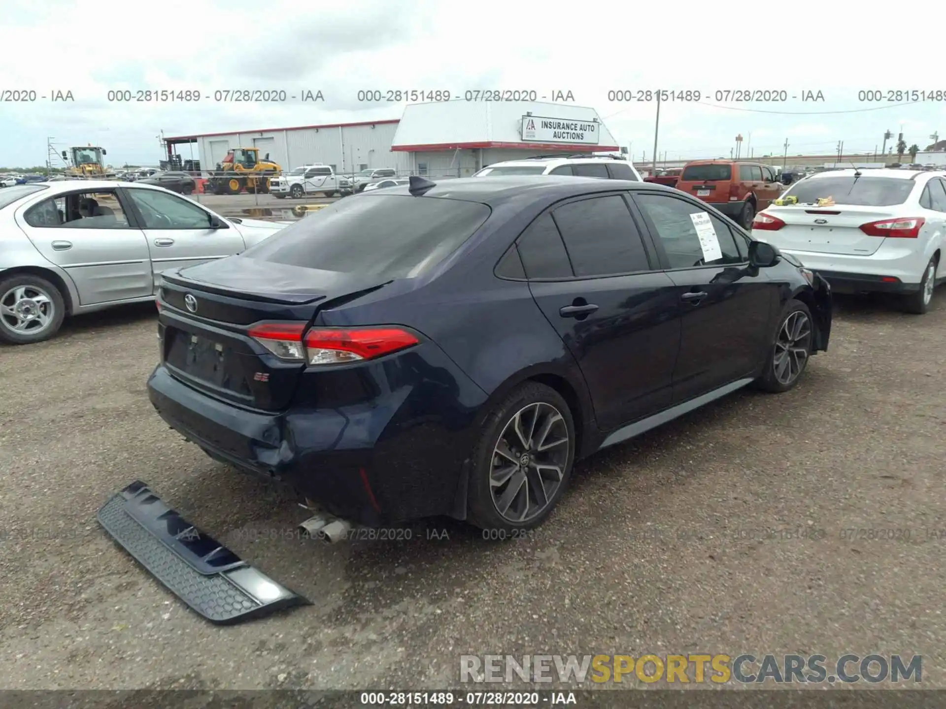 4 Photograph of a damaged car 5YFP4RCE9LP027531 TOYOTA COROLLA 2020