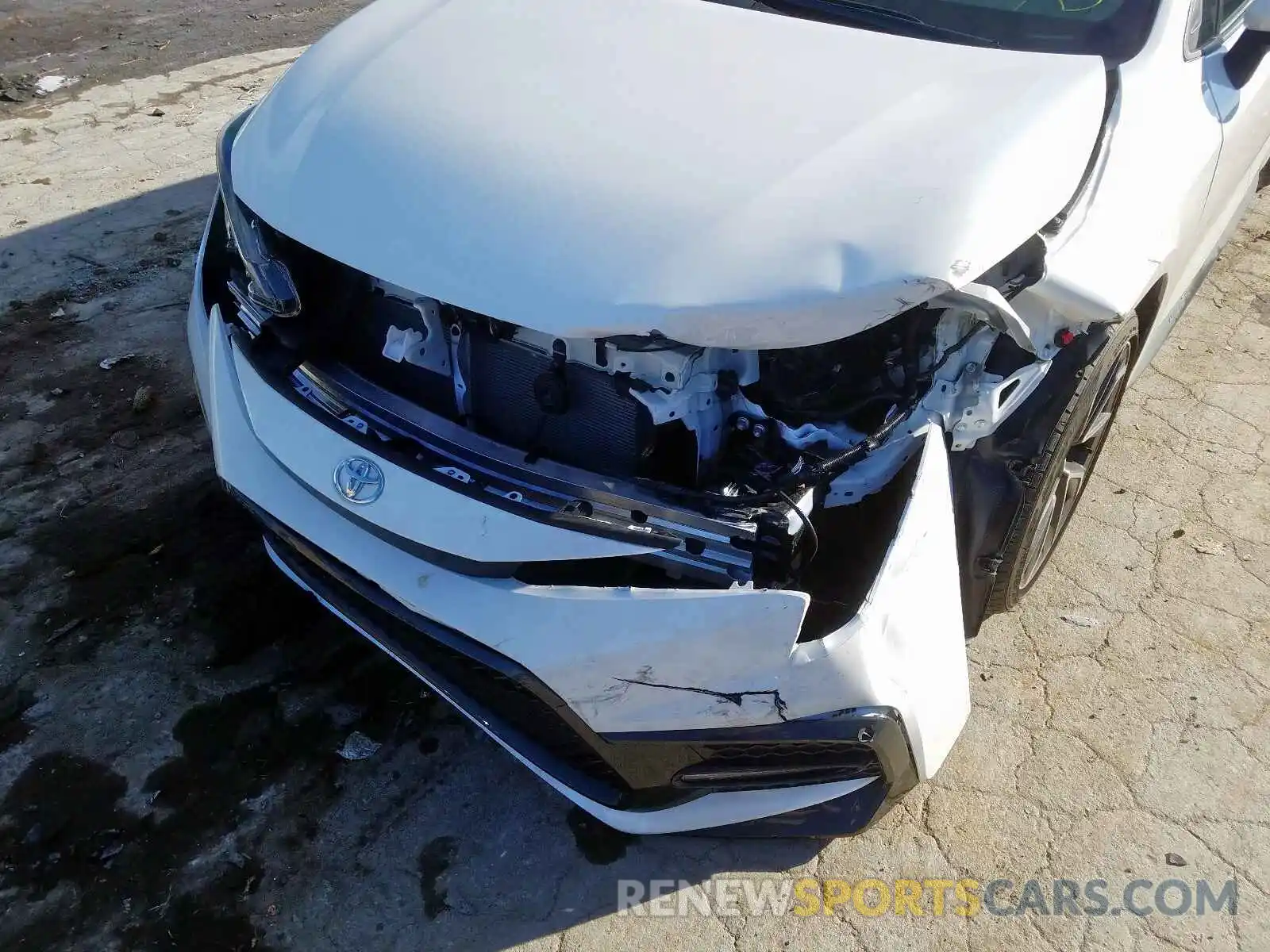 9 Photograph of a damaged car 5YFP4RCEXLP019499 TOYOTA COROLLA 2020