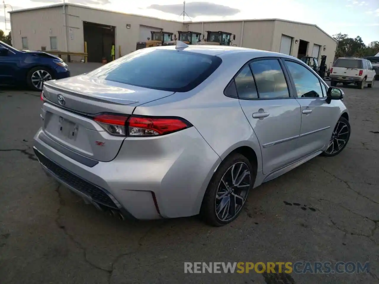 4 Photograph of a damaged car 5YFP4RCEXLP025562 TOYOTA COROLLA 2020