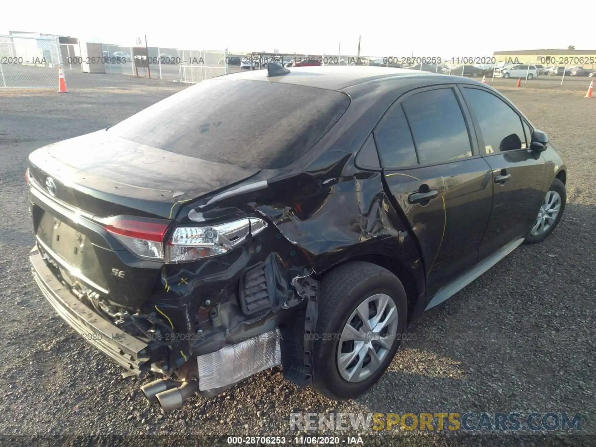 4 Photograph of a damaged car 5YFP4RCEXLP035203 TOYOTA COROLLA 2020