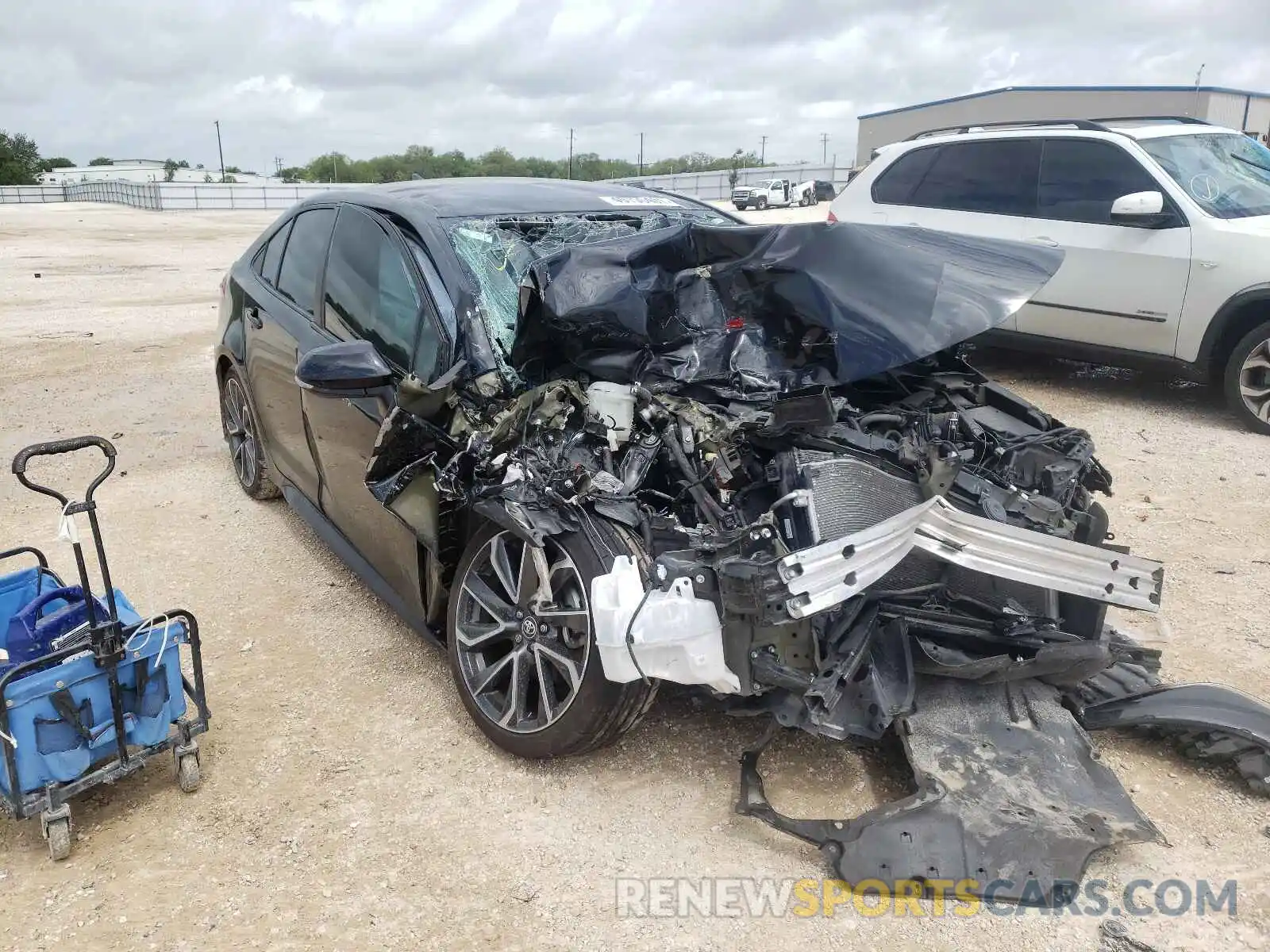 1 Photograph of a damaged car 5YFS4RCE0LP006979 TOYOTA COROLLA 2020