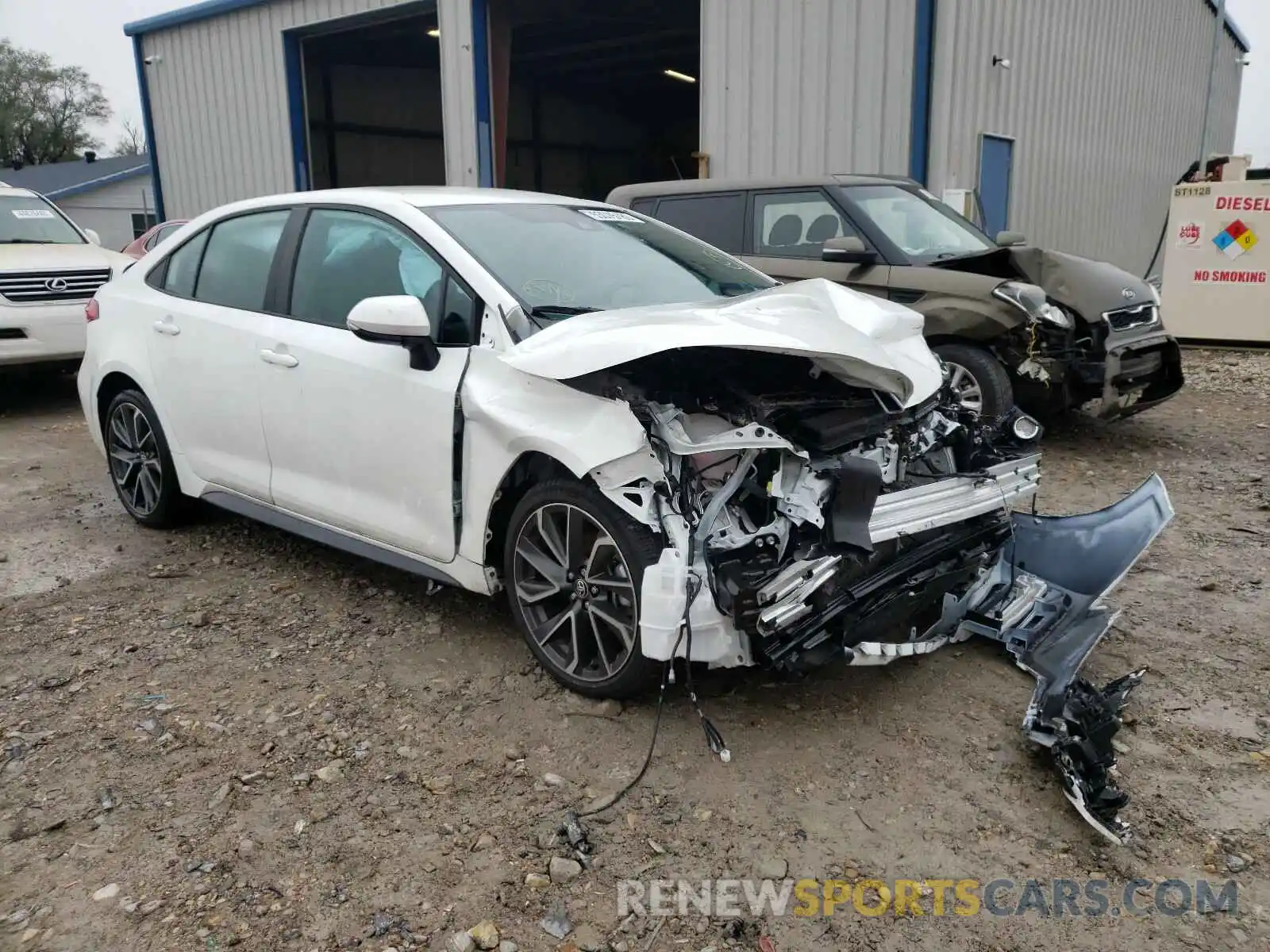 1 Photograph of a damaged car 5YFS4RCE0LP008313 TOYOTA COROLLA 2020