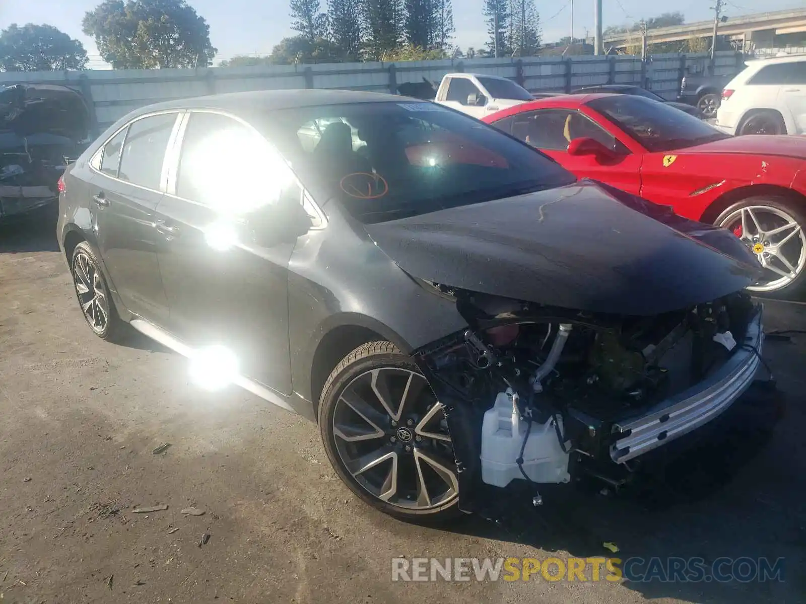 1 Photograph of a damaged car 5YFS4RCE0LP009123 TOYOTA COROLLA 2020