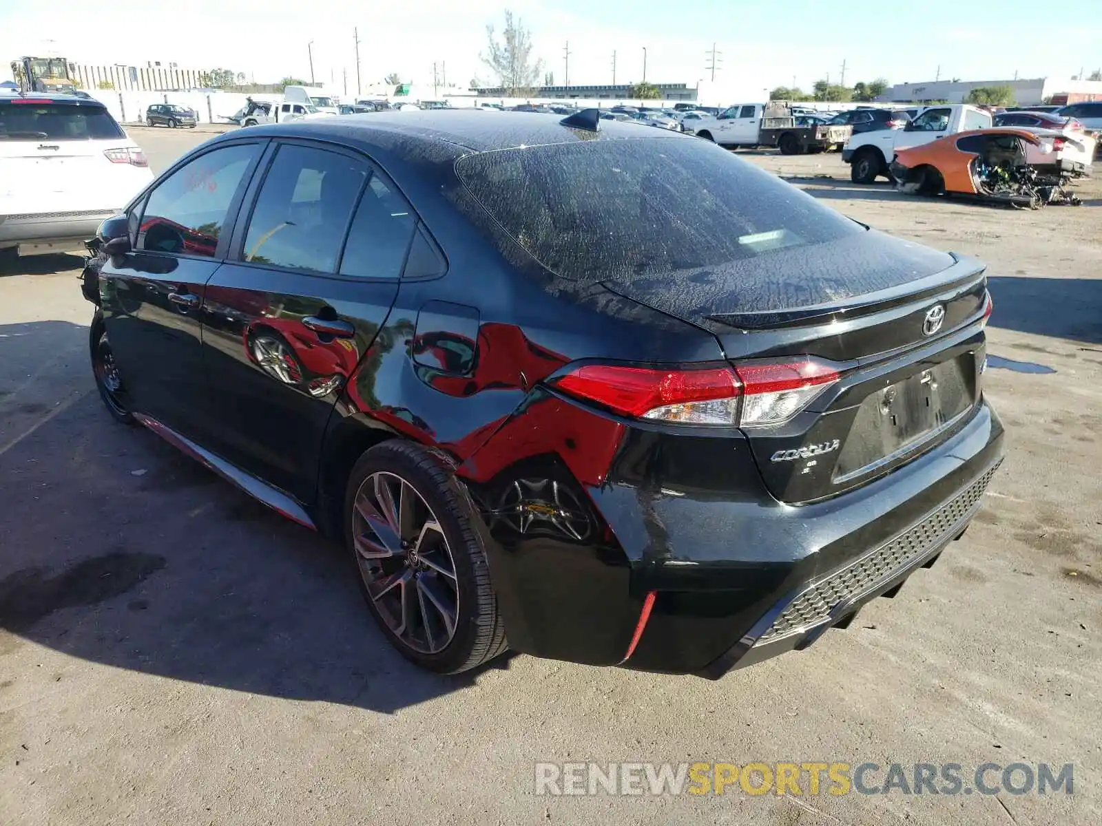 3 Photograph of a damaged car 5YFS4RCE0LP009123 TOYOTA COROLLA 2020