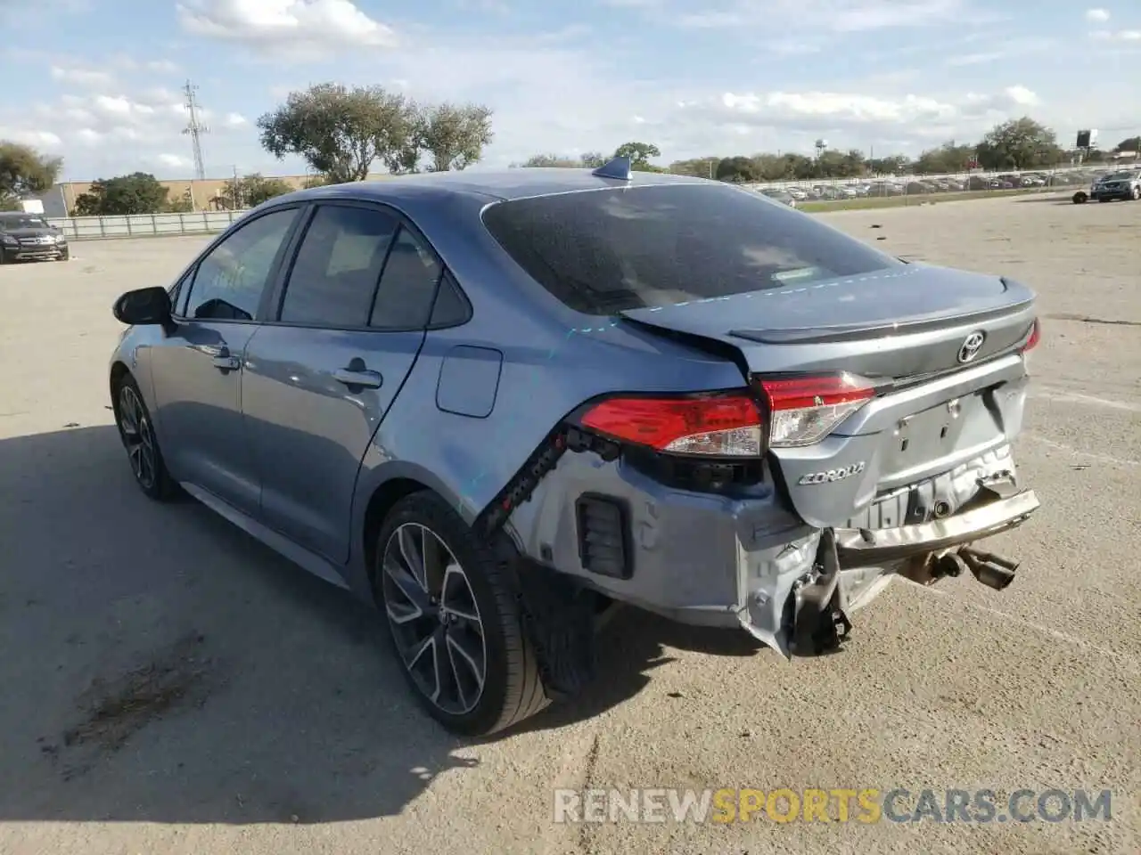 3 Photograph of a damaged car 5YFS4RCE0LP009221 TOYOTA COROLLA 2020