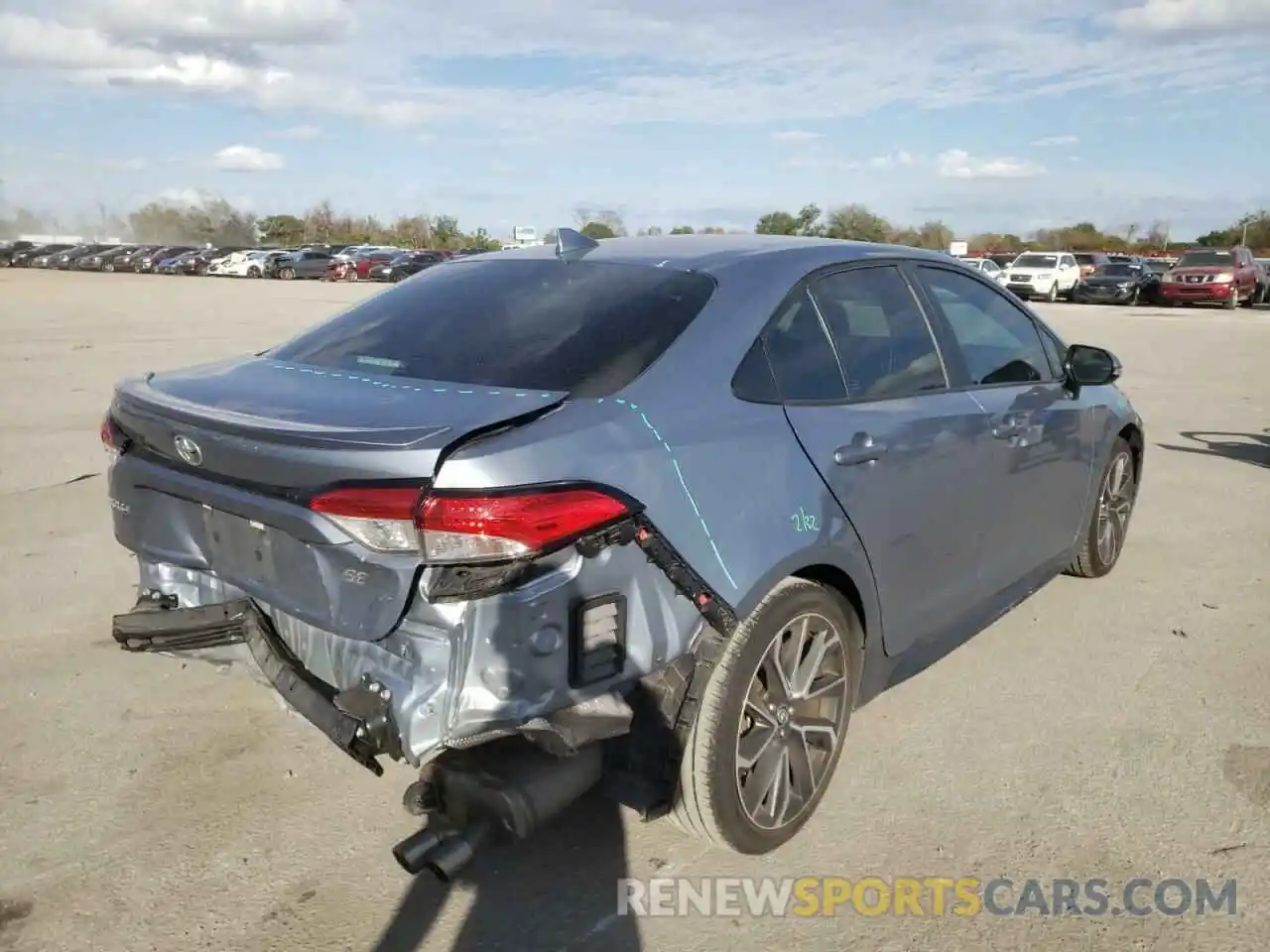 4 Photograph of a damaged car 5YFS4RCE0LP009221 TOYOTA COROLLA 2020