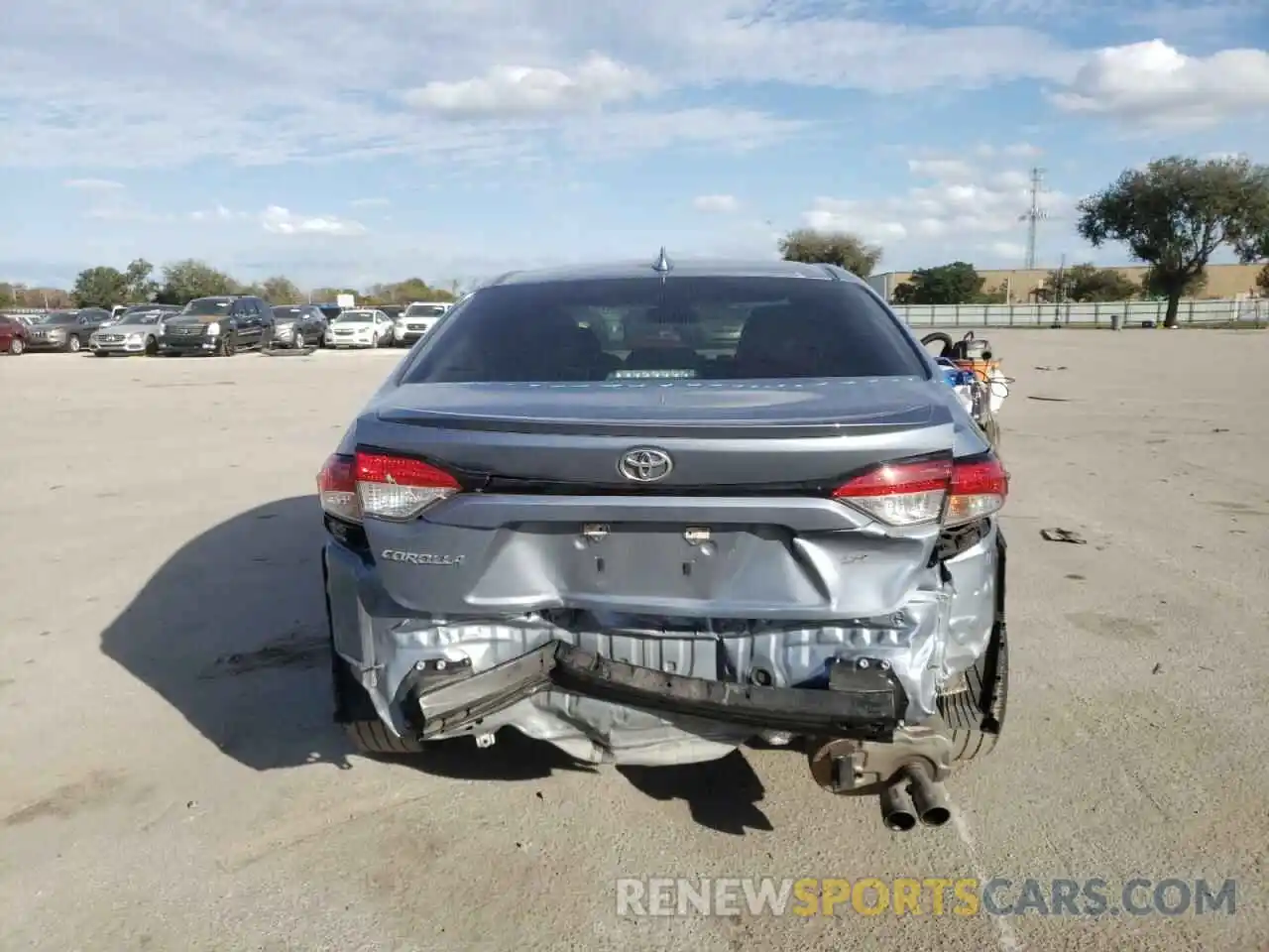 9 Photograph of a damaged car 5YFS4RCE0LP009221 TOYOTA COROLLA 2020