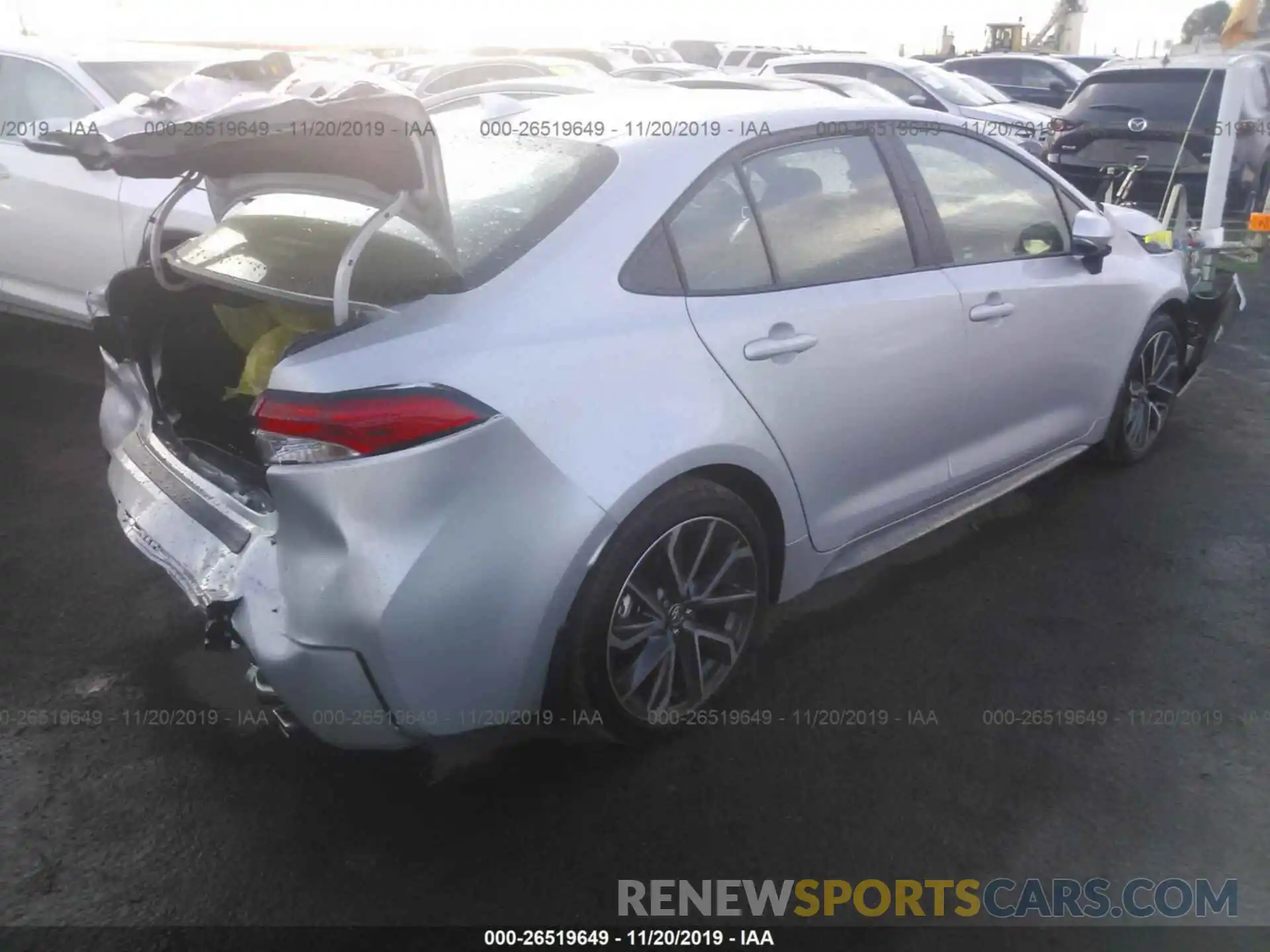 4 Photograph of a damaged car 5YFS4RCE0LP012975 TOYOTA COROLLA 2020