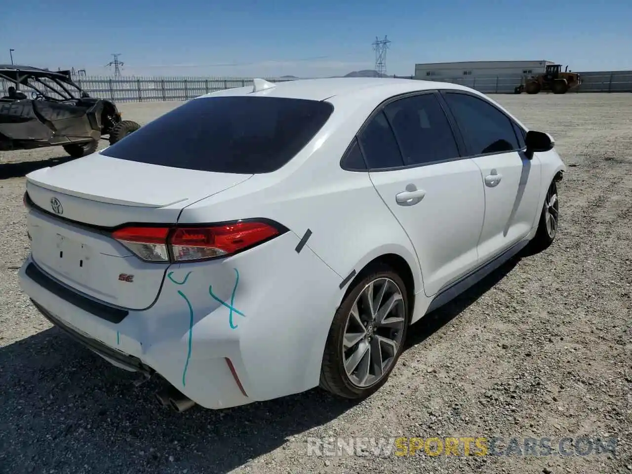 4 Photograph of a damaged car 5YFS4RCE0LP013088 TOYOTA COROLLA 2020