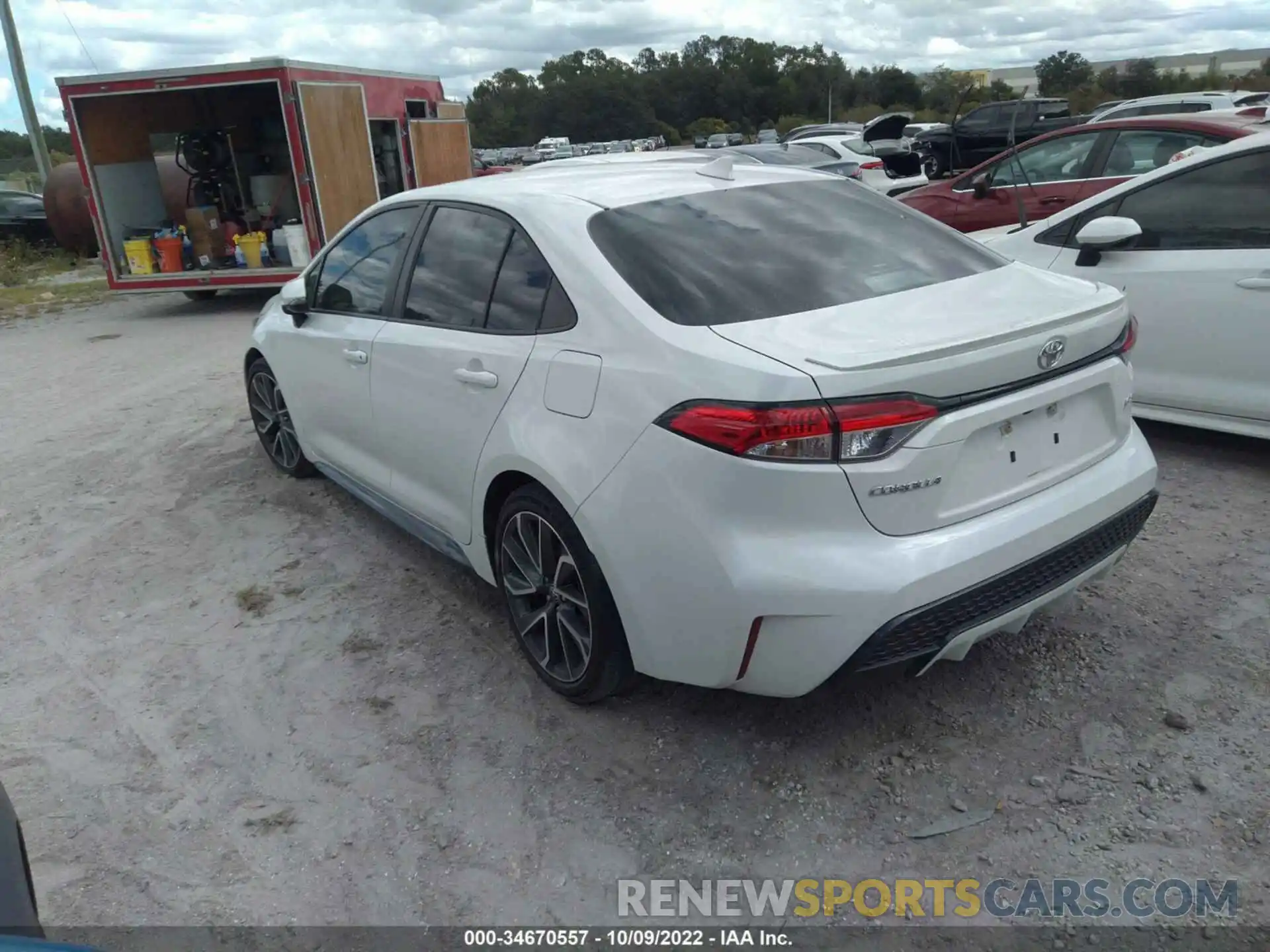 3 Photograph of a damaged car 5YFS4RCE0LP013690 TOYOTA COROLLA 2020