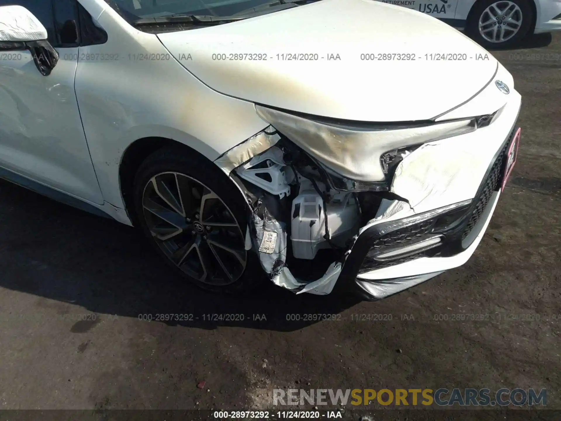6 Photograph of a damaged car 5YFS4RCE0LP015312 TOYOTA COROLLA 2020