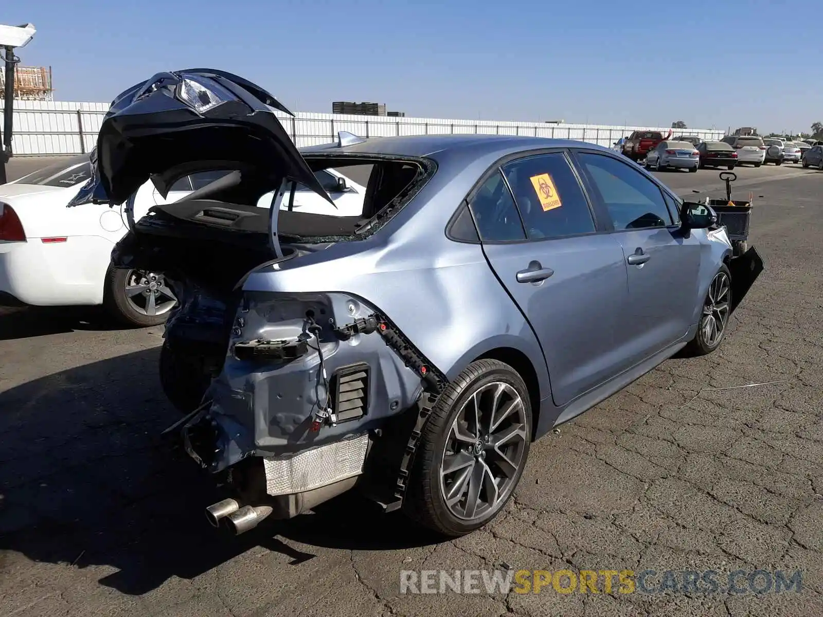 4 Photograph of a damaged car 5YFS4RCE0LP015326 TOYOTA COROLLA 2020