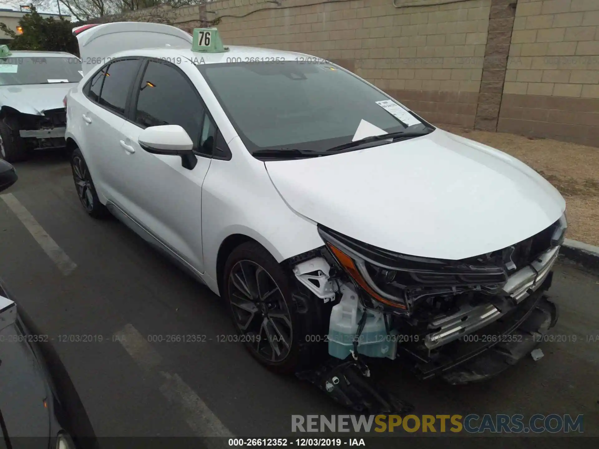 1 Photograph of a damaged car 5YFS4RCE0LP015813 TOYOTA COROLLA 2020