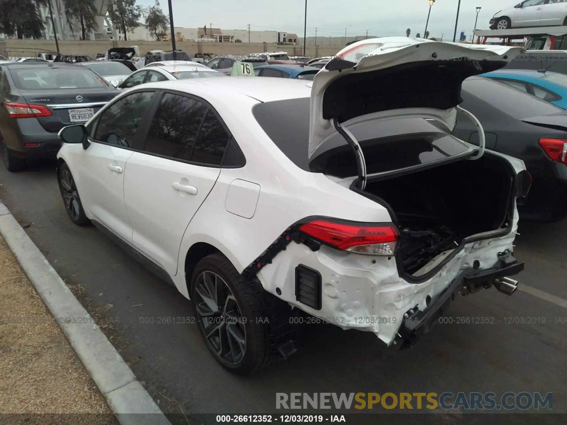 3 Photograph of a damaged car 5YFS4RCE0LP015813 TOYOTA COROLLA 2020