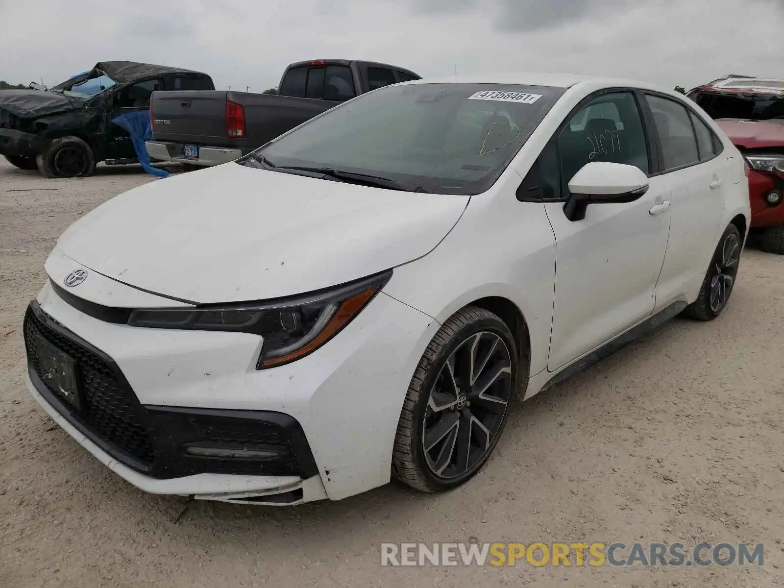 2 Photograph of a damaged car 5YFS4RCE0LP016217 TOYOTA COROLLA 2020