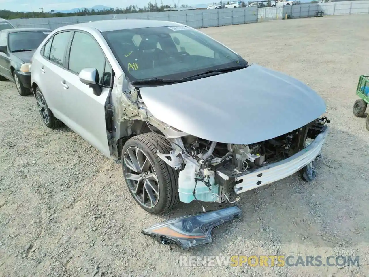 1 Photograph of a damaged car 5YFS4RCE0LP016251 TOYOTA COROLLA 2020