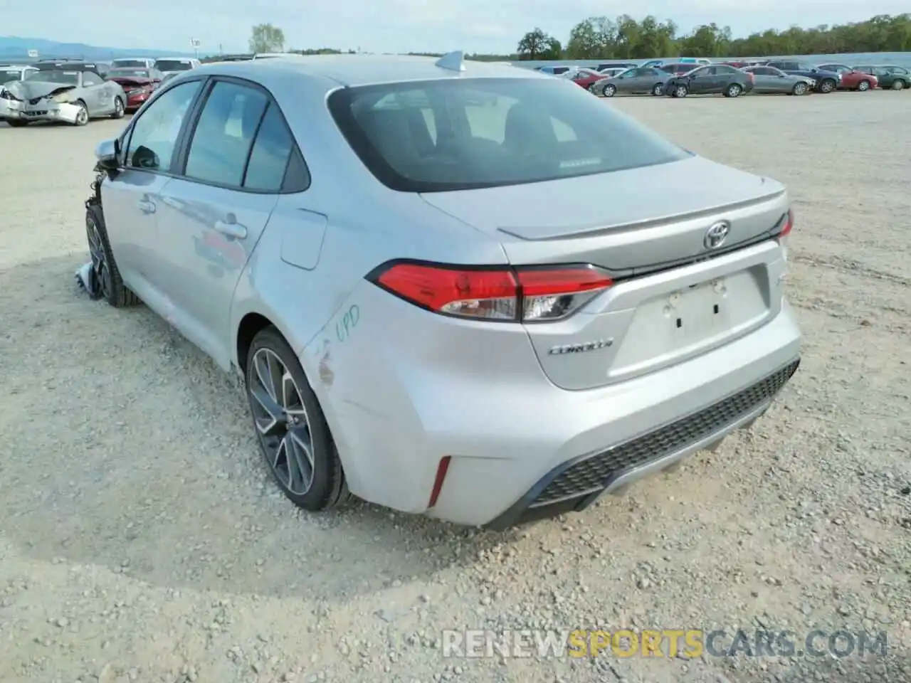 3 Photograph of a damaged car 5YFS4RCE0LP016251 TOYOTA COROLLA 2020